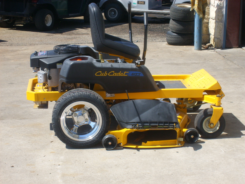 cub_cadet_001 Ennis Golf Carts